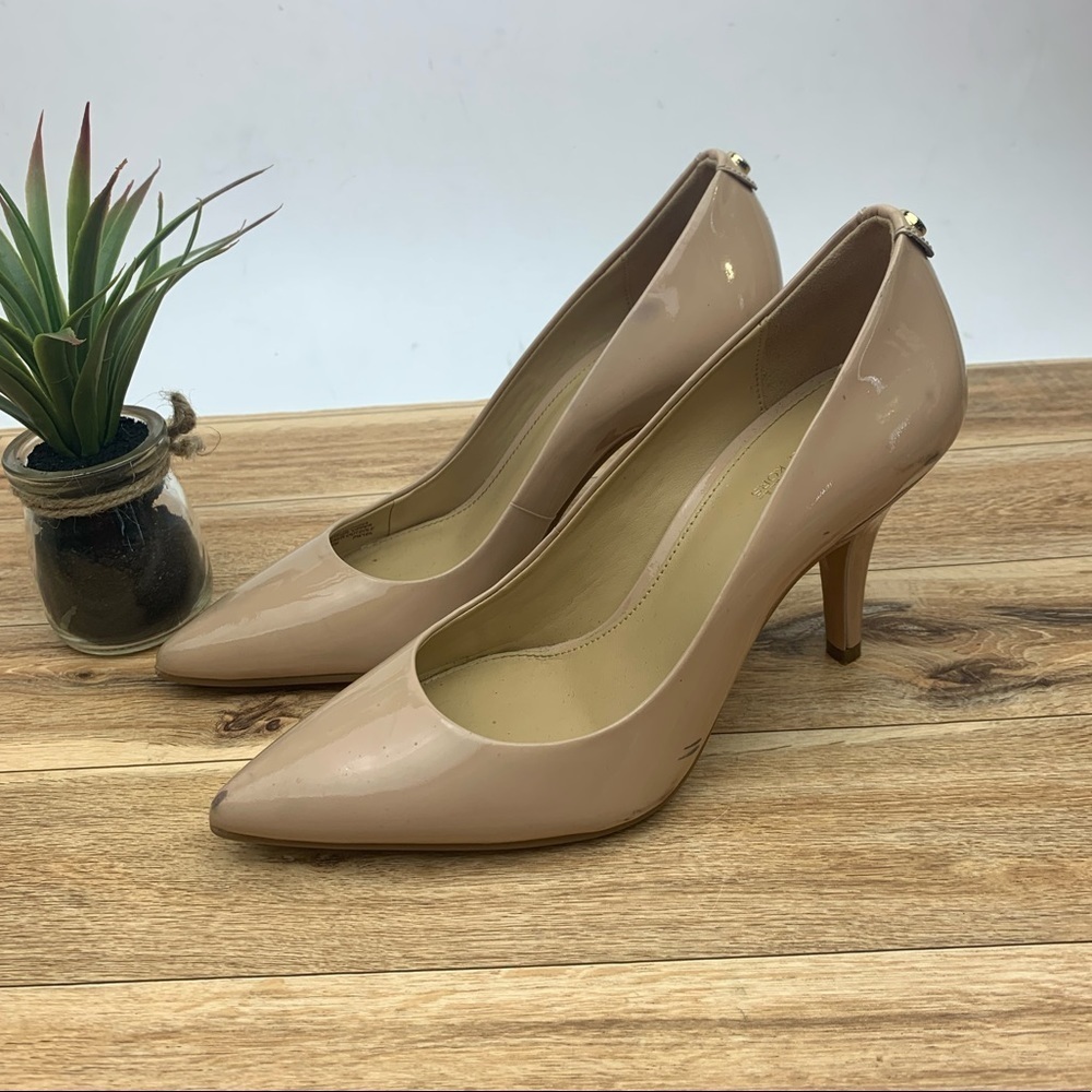 Michael Kors Dorothy Flex Pump sz 5